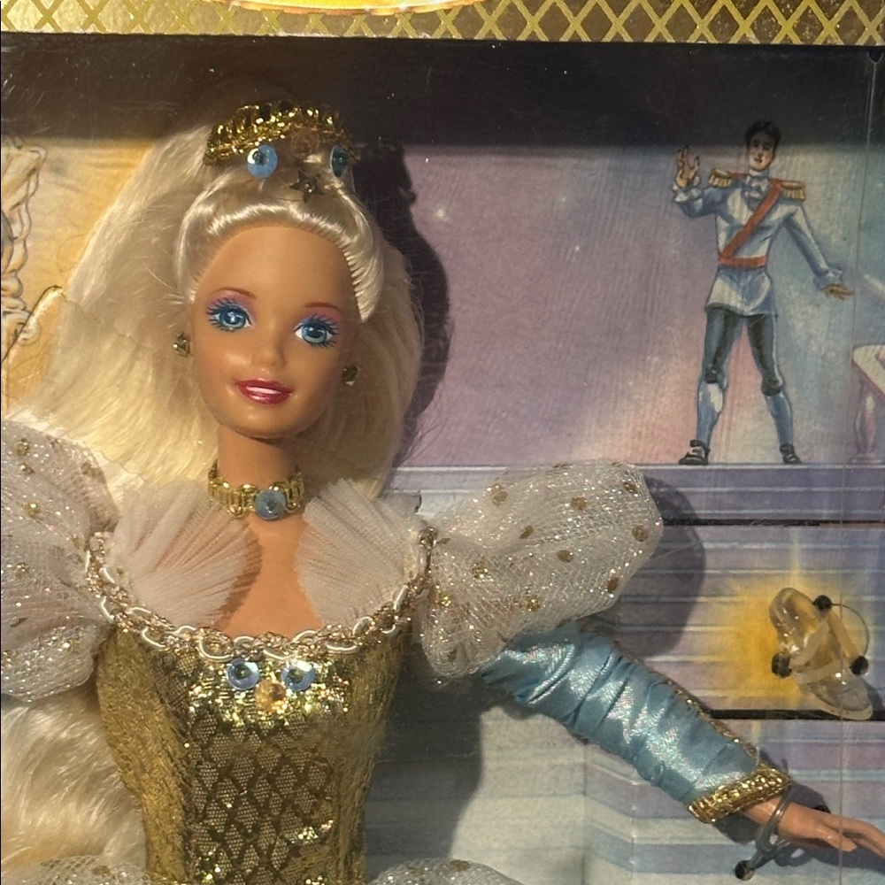 NIB Vintage 1996 Barbie as Cinderella Collector Edition